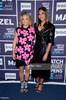 Regina Hall feet photo thumbnail