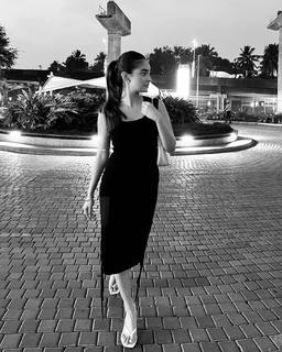 Anushka Sen feet photo thumbnail