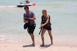 Michelle Hunziker feet photo thumbnail