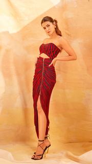 Kriti Sanon feet photo thumbnail