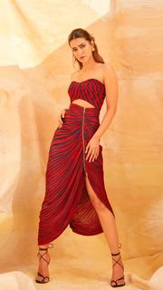 Kriti Sanon feet photo thumbnail