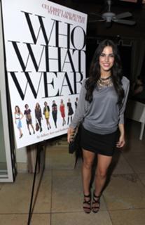 Jessica Lowndes feet photo thumbnail