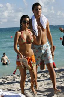 Kourtney Kardashian feet photo 1