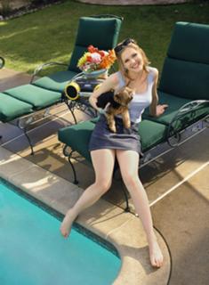 Kirsten Dunst feet photo thumbnail