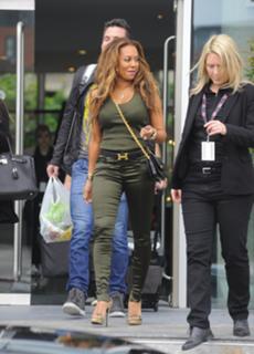 Mel B feet photo thumbnail
