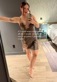 JoJo feet photo thumbnail