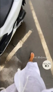 Edyta Górniak feet photo thumbnail