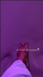 Edyta Górniak feet photo thumbnail