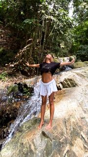 Edyta Górniak feet photo thumbnail