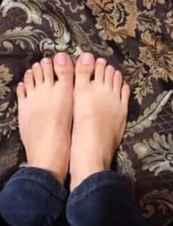 Edyta Górniak feet photo thumbnail