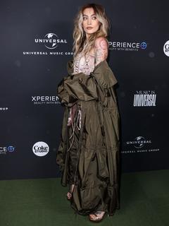 Paris Jackson feet photo thumbnail