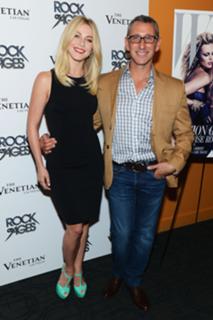 Julianne Hough feet photo thumbnail