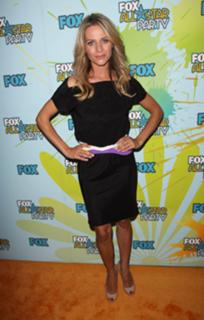 Jessalyn Gilsig feet photo 2
