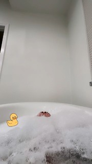 Jenna Ezarik feet photo thumbnail