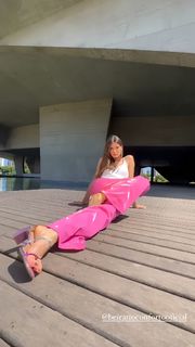 Camila Queiroz feet photo thumbnail