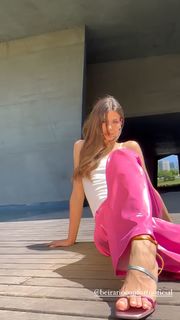 Camila Queiroz feet photo thumbnail