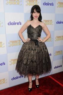 Lily Collins feet photo thumbnail