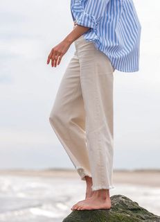 Jamie Chung feet photo thumbnail