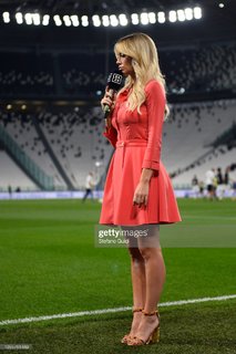 Diletta Leotta feet photo thumbnail