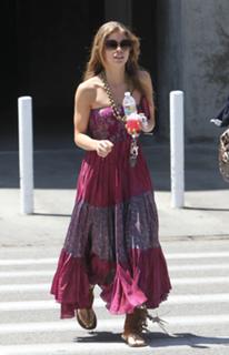 AnnaLynne McCord feet photo thumbnail