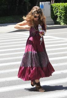 AnnaLynne McCord feet photo thumbnail