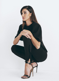 Belén Rodríguez feet photo thumbnail