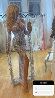 Victoria Silvstedt feet photo thumbnail