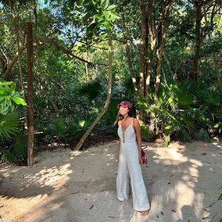 Zaira Nara feet photo thumbnail