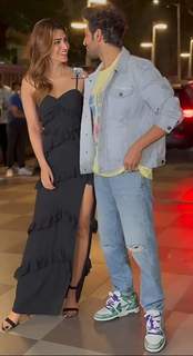 Kriti Sanon feet photo thumbnail