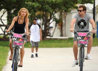 Michelle Hunziker feet photo thumbnail