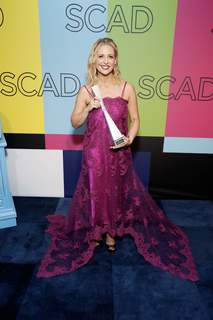 Sarah Michelle Gellar feet photo thumbnail