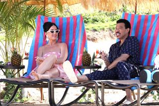 Katy Perry feet photo thumbnail