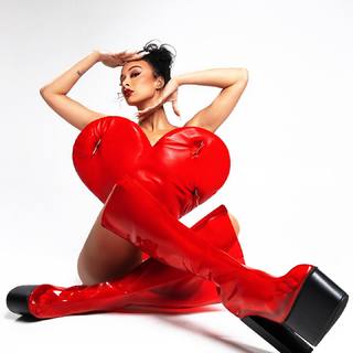 Draya Michele feet photo thumbnail