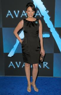 Virginia Madsen feet photo thumbnail