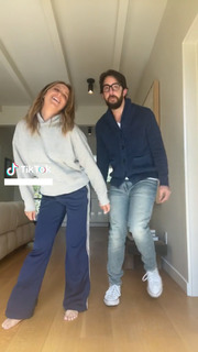 Ashley Tisdale feet photo thumbnail