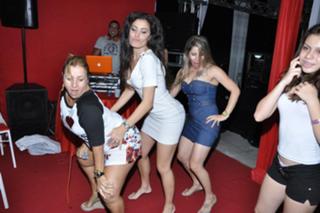 Franciely Freduzeski feet photo thumbnail