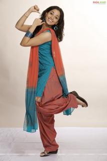 Tamannaah Bhatia feet photo thumbnail