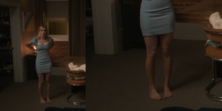 Emma Roberts feet photo thumbnail