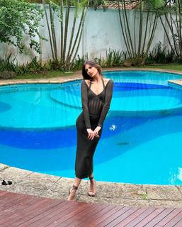 Camila Queiroz feet photo thumbnail