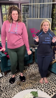 Melissa Joan Hart feet photo thumbnail