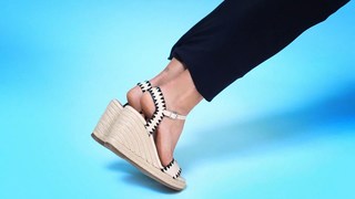 Elsa Pataky feet photo thumbnail