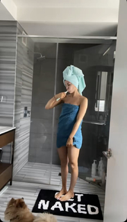 Jen Selter feet photo thumbnail