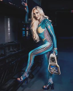 Ashley Fliehr feet photo thumbnail