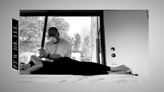 Abigail Spencer feet photo thumbnail