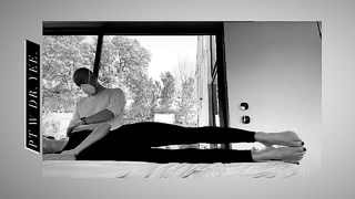 Abigail Spencer feet photo thumbnail