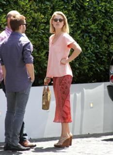 Ali Larter feet photo thumbnail