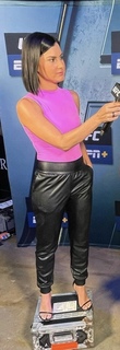 Megan Olivi feet photo thumbnail