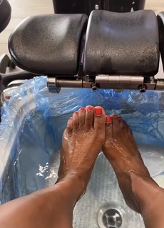 Simone Biles feet photo thumbnail