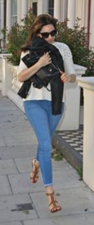Kelly Brook feet photo thumbnail