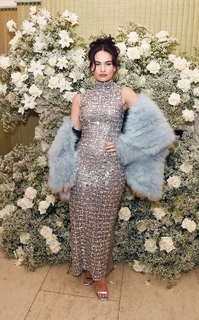 Lily James feet photo thumbnail
